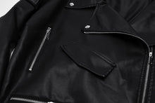 Load image into Gallery viewer, manteau noir en faux cuire "oversized"
