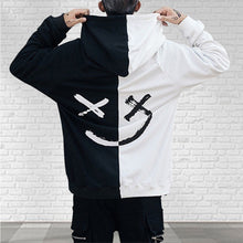 Load image into Gallery viewer, hoodie noir et blanc avec motif
